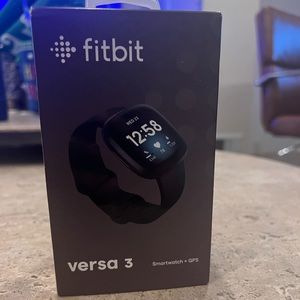 Fitbit Versa 3 in black